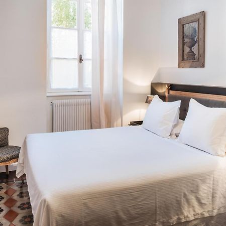La Maison Des Courtines Beaune  Room photo